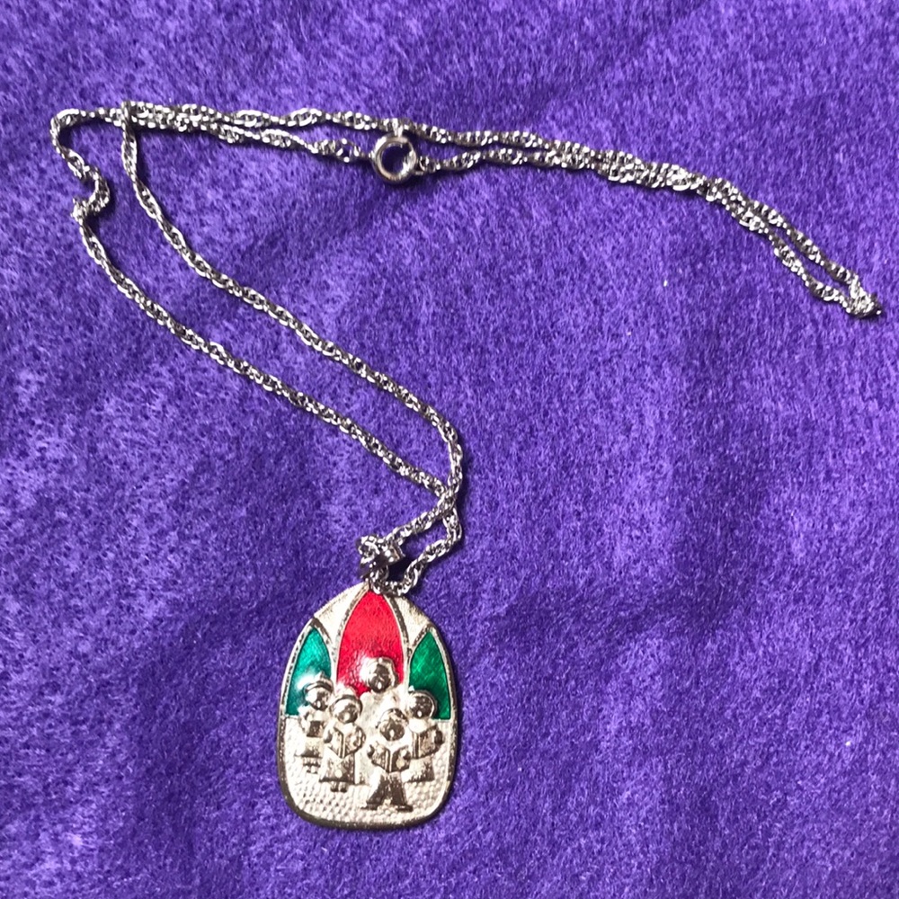 Sarah Coventry limited edition Christmas necklace